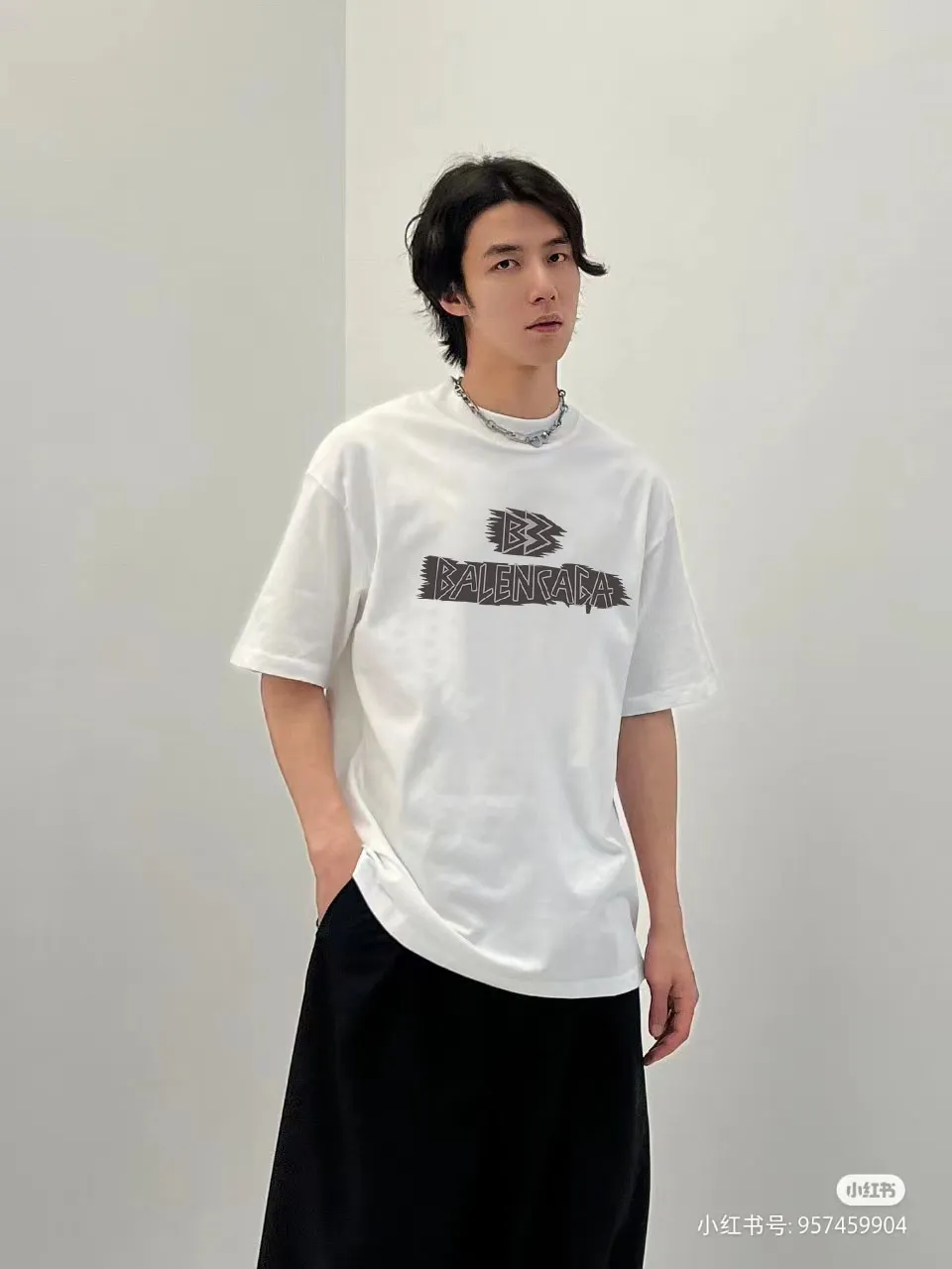 P80✨🔥 BALENCIAGA Paris lettering printed short-sleeved T-shirt, custom-woven and dyed 280g combed cotton heavyweight fabric, zero color difference in thread, perfect details, different from the current version on the market, welcome to compare, Same Style for men and women, must-sell in the picture above Color: White Black Size: 1 2 3 4